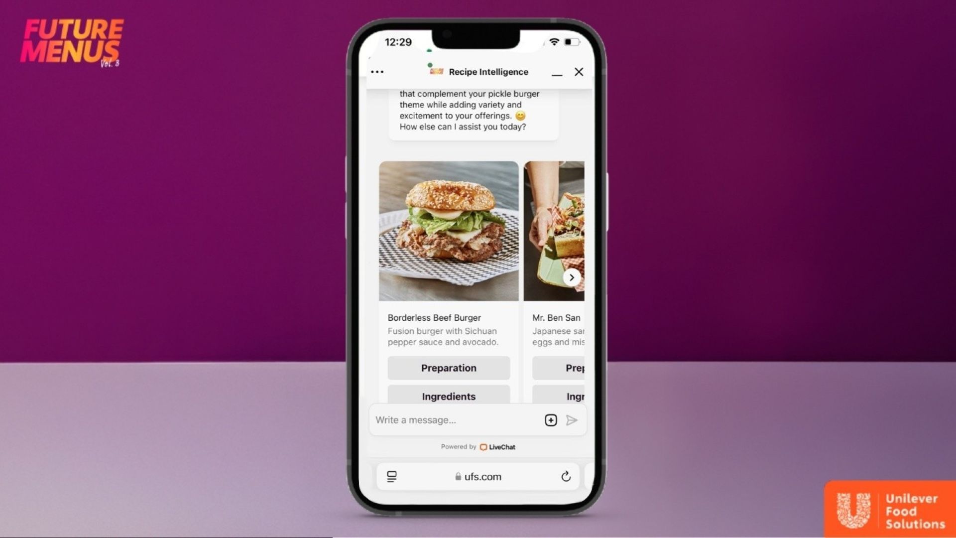 Een afbeelding van een smartphone met een pagina van de AI-app Recipe Intelligence van Unilever Food Solutions.