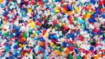 Stapels plastic